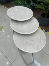 Load image into Gallery viewer, طقم تقديم للكنب ٣ طاولات دائرية