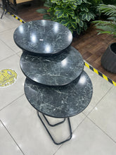 Load image into Gallery viewer, طقم تقديم للكنب ٣ طاولات دائرية