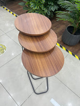 Load image into Gallery viewer, طقم تقديم للكنب ٣ طاولات دائرية