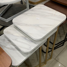 Load image into Gallery viewer, طقم طاولات تقديم مربعة للكنب