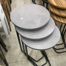 Load image into Gallery viewer, طقم تقديم للكنب ٣ طاولات دائرية