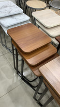 Load image into Gallery viewer, طقم طاولات تقديم مربعة للكنب