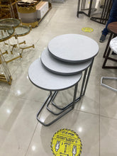 Load image into Gallery viewer, طقم تقديم للكنب ٣ طاولات دائرية