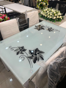 طاولة طعام ٤ اشخاص