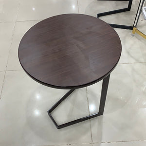 طاولة للكنب