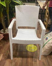 Load image into Gallery viewer, طاولة طعام خارجي ٦ اشخاص
